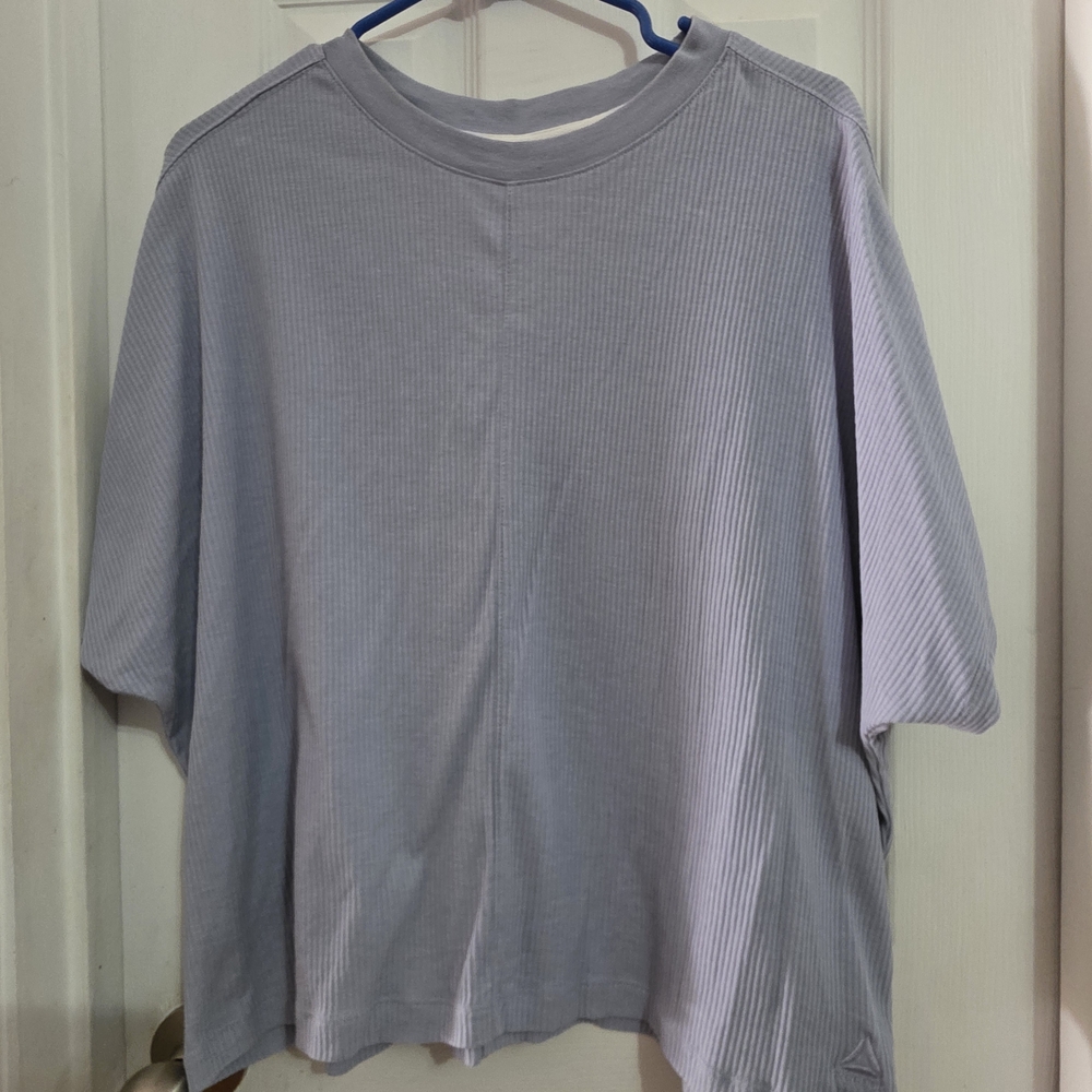 Reebok Women's Light Blue Short Sleeve Tee